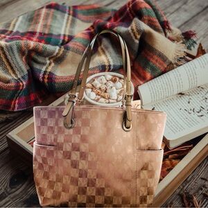 Michael Michael Kors Handbag or Tote for sale in a luscious blush woven print.